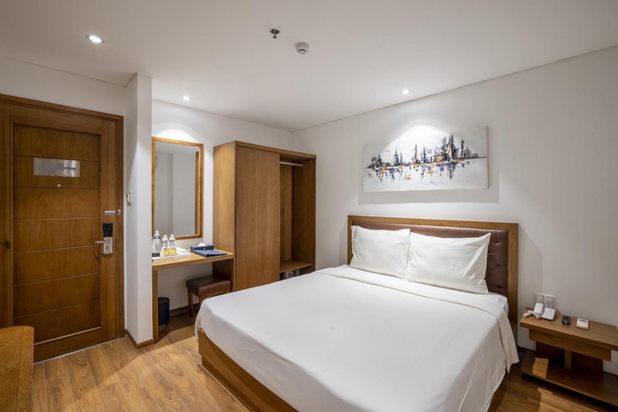 Trieu 4* Da Nang